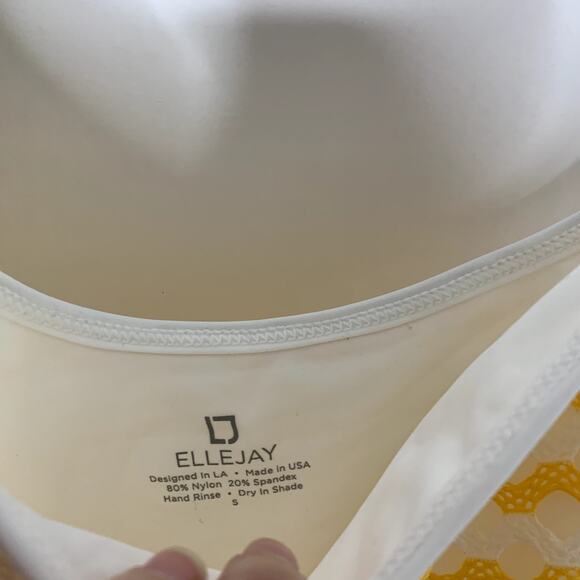 Ellejay Crochet Knit Swimsuit Womens New Yellow Size Small - Picture 7 of 11